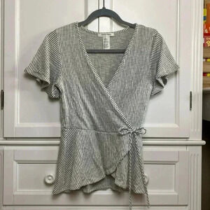 CAUTION TO THE WIND Women's Grey Peplum
Wrap Blouse Medium Med Top Shirt Gray